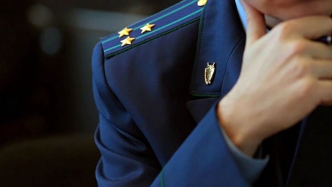 По постановлению прокурора Бессоновского района должностное лицо местной администрации дважды оштрафовано за нарушение срока рассмотрения обращений